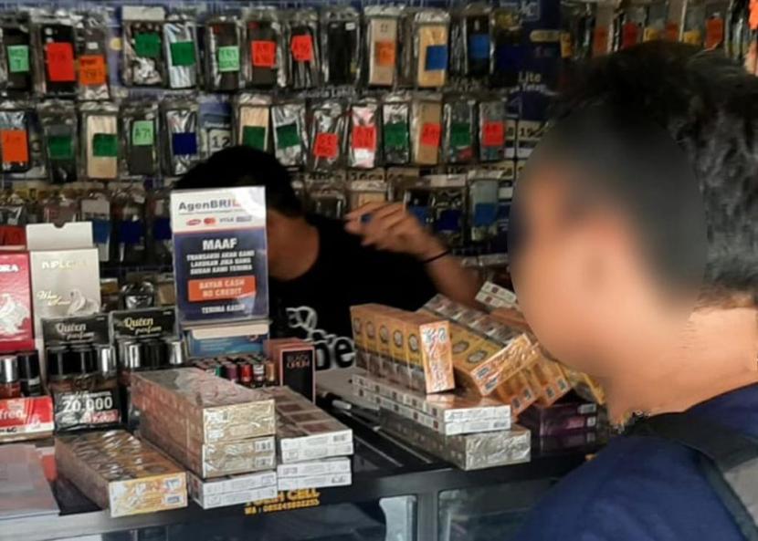 Bea Cukai menindak peredaran rokok ilegal di Kabupaten Purworejo dan Banyumas, Jawa Tengah.