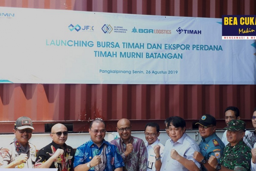Bea Cukai Pangkalpinang ikut dalam acara peluncuran bursa timah dan ekspor perdana timah murni batangan di Pangkalpinang.