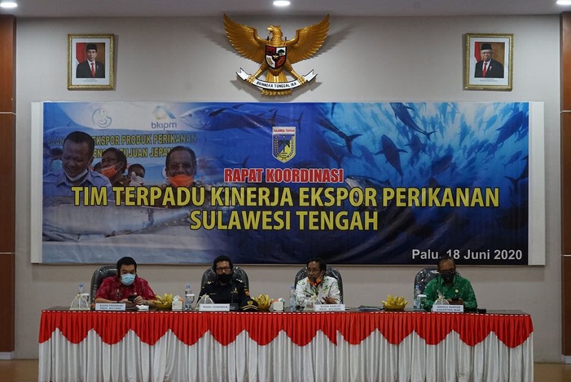  Bea Cukai Pantoloan mengikuti pembahasan akselerasi kinerja ekspor produk hasil perikanan Provinsi Sulawesi Tengah yang diadakan oleh Sekretariat Daerah Provinsi Sulawesi Tengah pada Kamis (18/06). Rapat pembahasan tersebut dipimpin langsung oleh Wakil Gubernur Sulawesi Tengah, Rusli Baco Dg Palabbi.