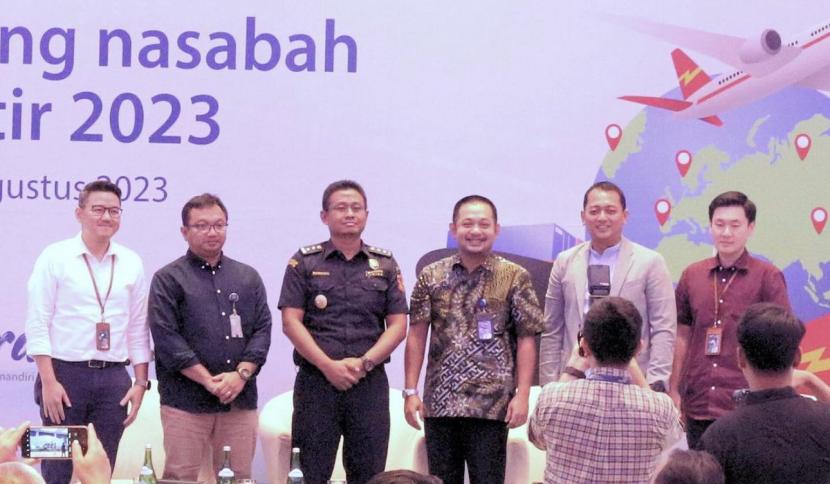 Bea Cukai Pantoloan pada Senin (7/8/2023), menjadi bagian dalam kegiatan Stakeholder Engagement Kemenkeu Satu Sulawesi Tengah dengan tema “Peningkatan Kapasitas UMKM Melalui Digitalisasi”.