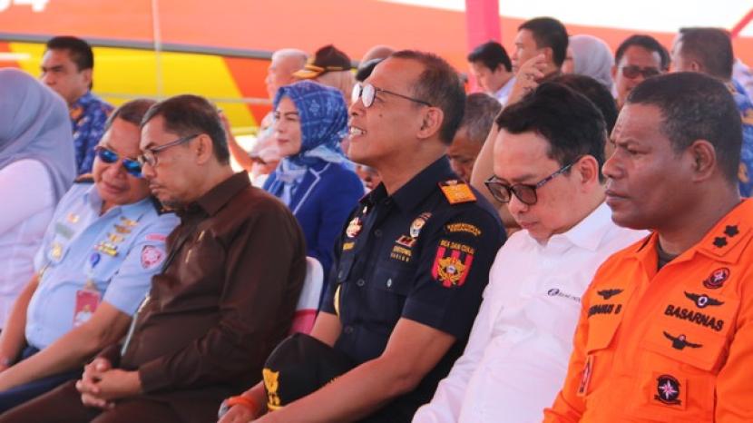 Bea Cukai Sulbagsel melakukan pelepasan ekspor produk rumput laut asal Sulawesi Selatan, di Pelabuhan Soekarno Hatta Makassar.