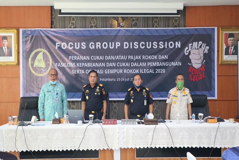 Bea Cukai Wilayah Riau menggelar focus group discussion dengan tema Peranan Cukai,Pajak Rokok, dan Fasilitas Kepabeanan dan Cukai dalam Pembangunan serta Operasi Rokok Ilegal 2020.