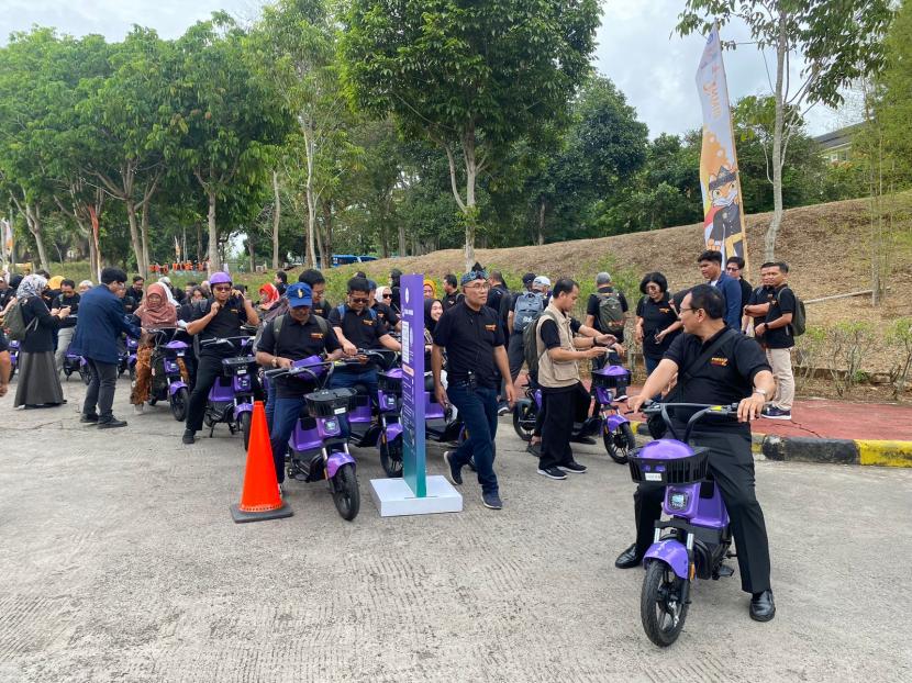 Beam Mobility secara resmi, meluncurkan layanan transportasi-berbagi (ride-sharing) sepeda listrik di kampus (Unpad) Jatinangor, Sumedang, Jawa Barat.