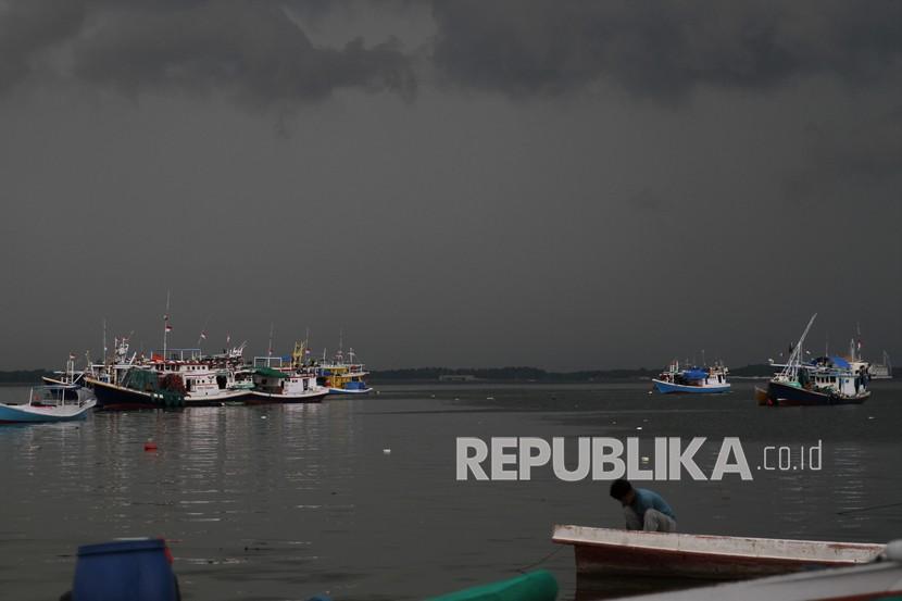 BMKG: Gelombang Laut 6 Meter Melanda Perairan Sumut-Sumbar (ilustrasi).