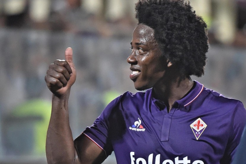 Bek Fiorentina, Carlos Sanchez.