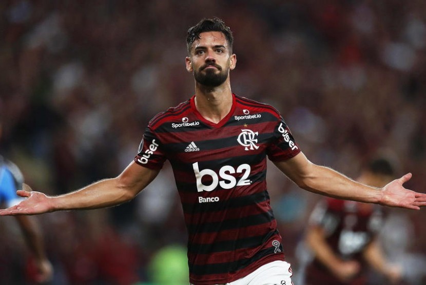 Bek Flamengo, Pablo Mari yang kini membela Arsenal.(EPA-EFE/MARCELO SAYAO)