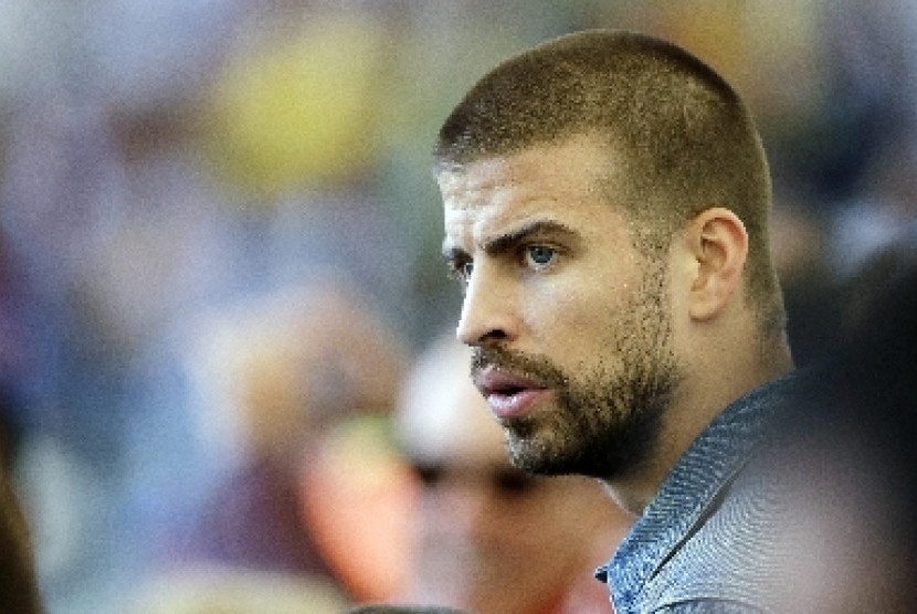 Bek Gerard Pique.