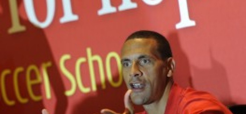 Bek MU Rio Ferdinand yang berkunjung ke Jakarta