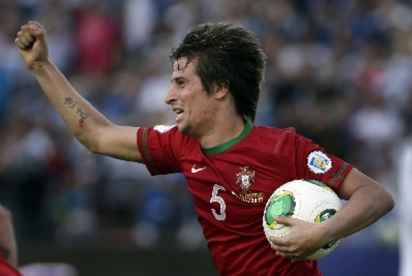 Bek timnas Portugal, Fabio Coentrao.