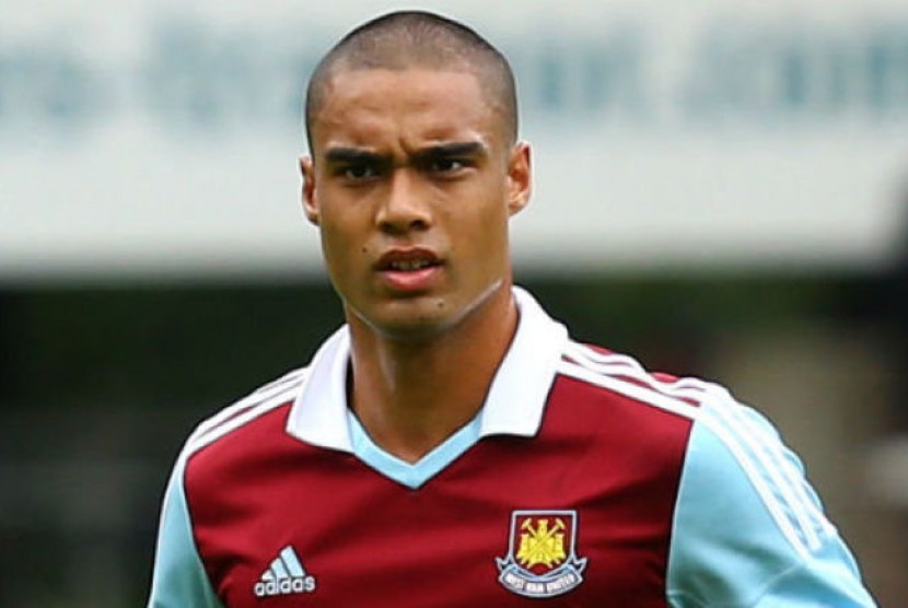 Bek Winston Reid.