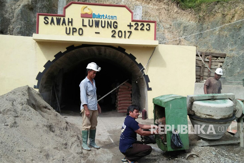 Bekas tambang batu bara Ombilin Sumatera Barat ditutup dan dijadikan sebagai museum pendidikan tambang.