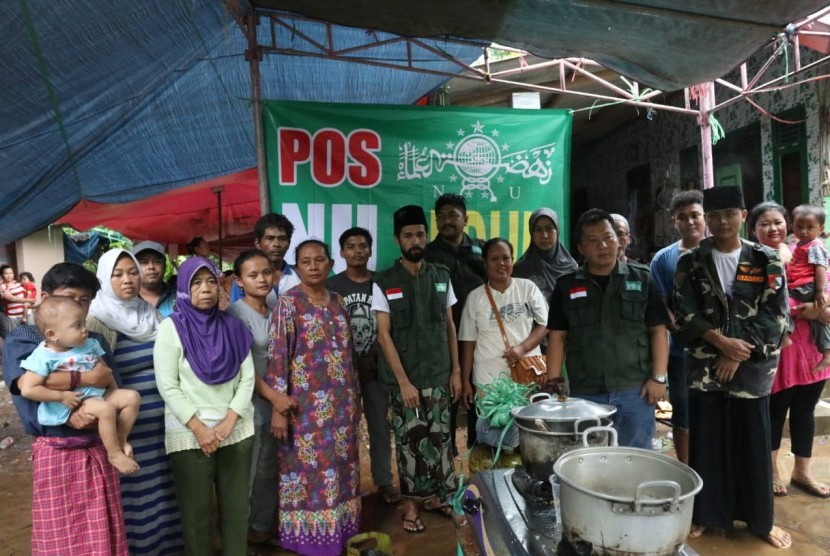 Bekerjasama dengan PWNU Banten, NU Peduli membuka posko layanan distribusi bantuan dari masyarakat. 