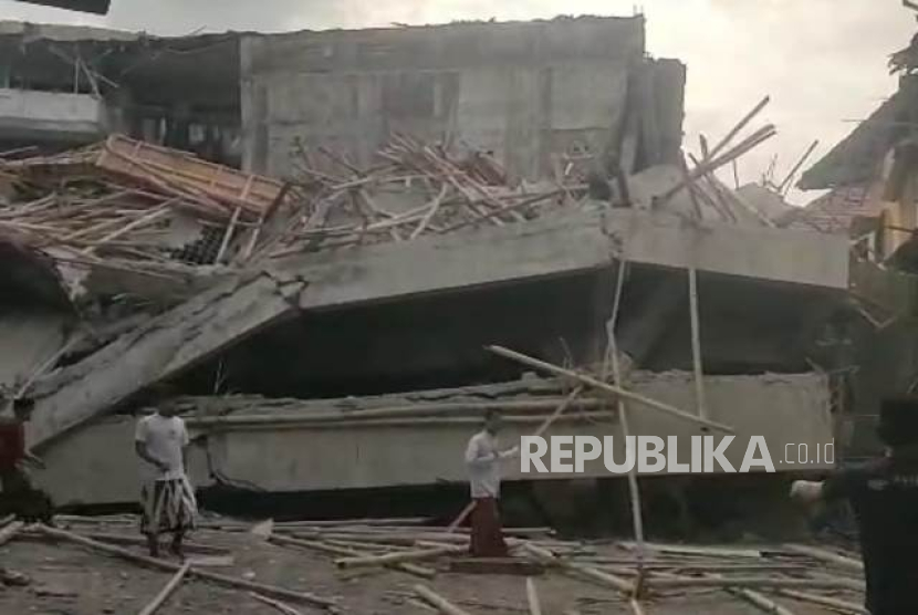 Belum ada keterangan jumlah korban runtuhnya Mushala Al Khoziny.