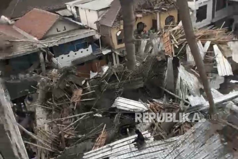 Belum ada keterangan jumlah korban runtuhnya Mushala Pesantren Al Khoziny.