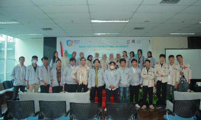 BEM (Badan Eksekutif Mahasiswa) bersama UKM (Unit Kegiatan Mahasiswa) Universitas Siber Indonesia atau Cyber University telah sukses menyelenggarakan Rapat Kerja Organisasi Mahasiswa (Ormawa) Periode 2023/2024.