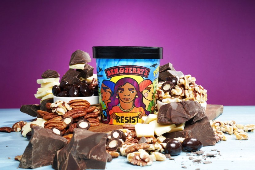 Ben & Jerry's mengeluarkan rasa es krim Pecan Resist yang melambangkan perlawanan anti Donald Trump.