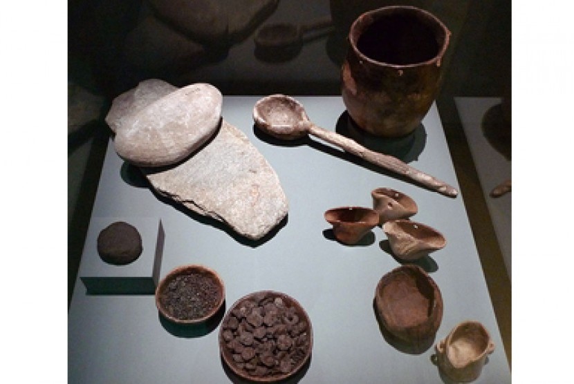 Benda-benda peninggalan zaman neolitikum. Ilustrasi
