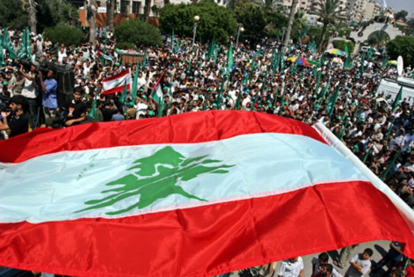 Satu-satunya Negara Arab yang Libur di Hari Ahad. Bendera Lebanon