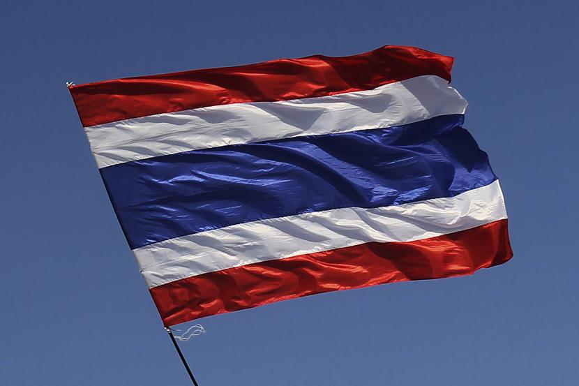 Bendera Thailand (ilustrasi). Pejabat pemerintah Thailand mengatakan negara itu mencoba memulangkan 162 warganya yang terjebak di Myanmar. 