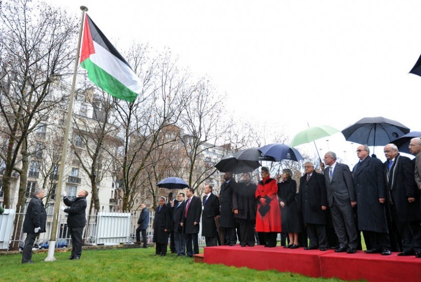 Bendera Palestina mulai dikibarkan di markas PBB.