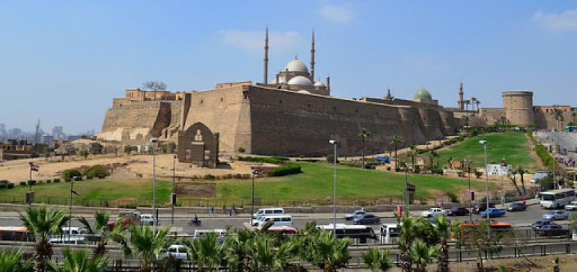 Jam Antik di Benteng Saladin Mesir Diperbaiki | IHRAM