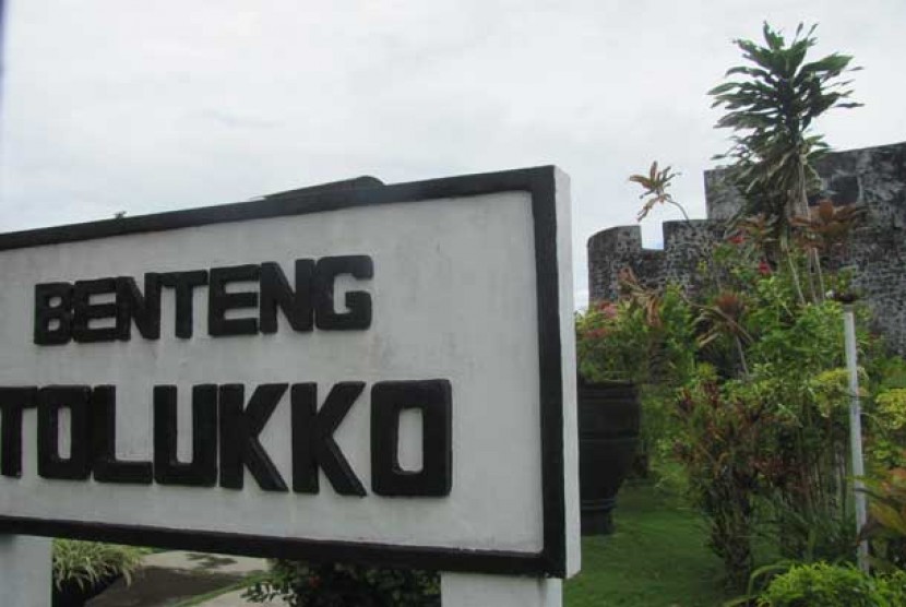 Benteng Tulokko, benteng peninggalan Prancis di Ternate.