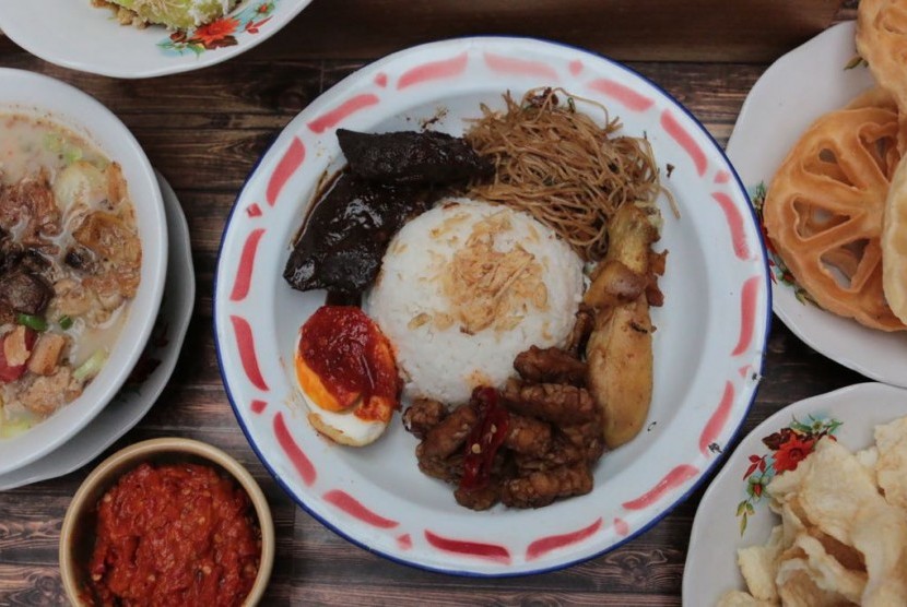 Beragam makanan khas Betawi di Satoo Shangri-La Jakarta.