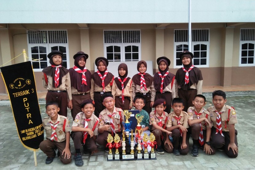 Berbagai kegiatan dan prestasi yang diraih SD Bina Ilmu Parung, Bogor, Jawa Barat.