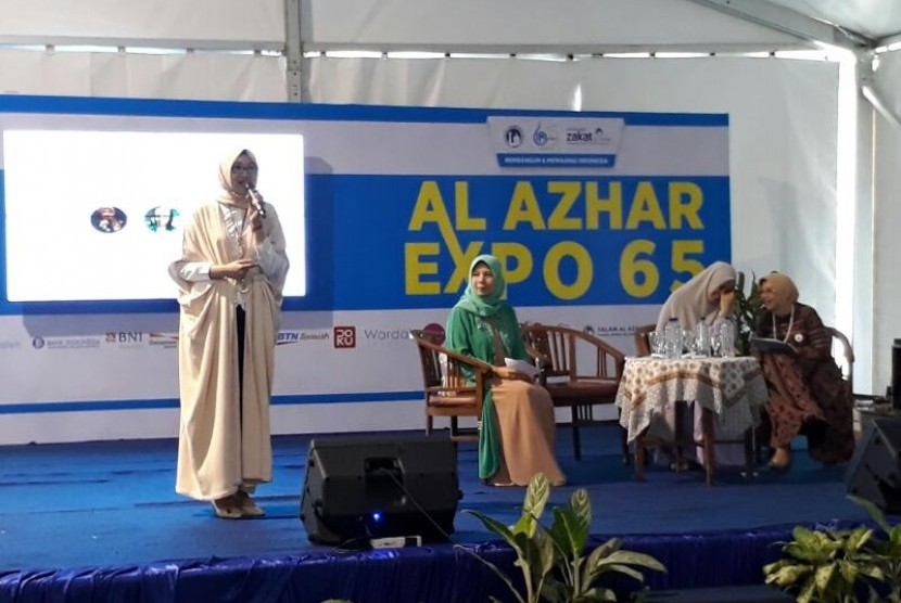 Berbagai kegiatan memeriahkan Al Azhar Expo mulai dari talkshow kecantikan, bazaar makanan sampai pameran replika peninggalan Rasul. Sabtu (8/6).