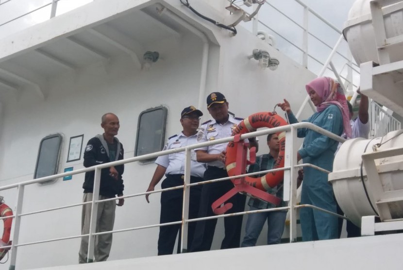 Berbagai persiapan telah dilakukan oleh Kantor Kesyahbandaran dan Otoritas Pelabuhan (KSOP) Kelas III Kupang dalam menghadapi lonjakan penumpang yang mungkin terjadi saat libur natal 2019 dan tahun baru 2020.