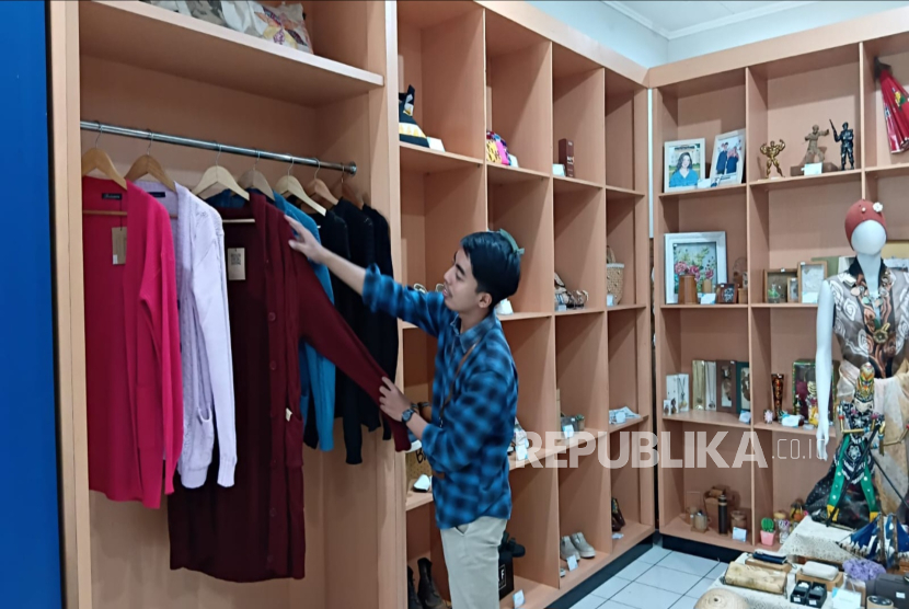 Berbagai produk UMKM dipromosikan di galery Rumah BUMN