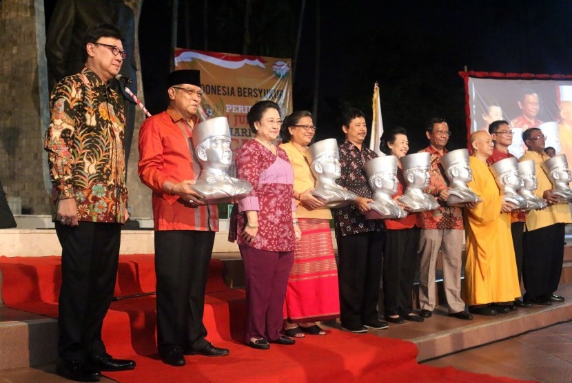 Berbagai tokoh nasional menghadiri acara Indonesia Bersyukur di Tugu Proklamasi pada Rabu (1/6).