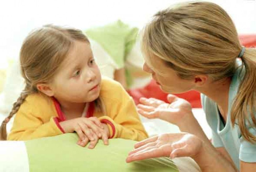 Berbincang hangat dengan anak akan membantu membentuk perilakunya/ilustrasi