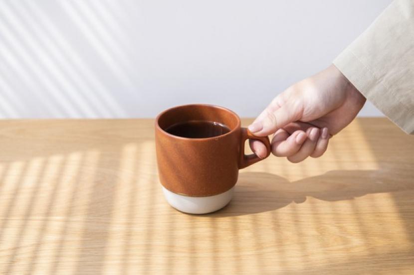 Berdasarkan sebuah studi, mengonsumsi kopi secara rutin bisa menurunkan risiko kanker prostat (ilustrasi).