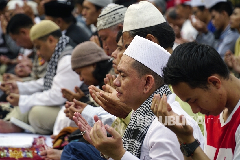 Rasulullah SAW menekankan pentingnya rasa malu untuk Muslim.Berdoa Ilustrasi
