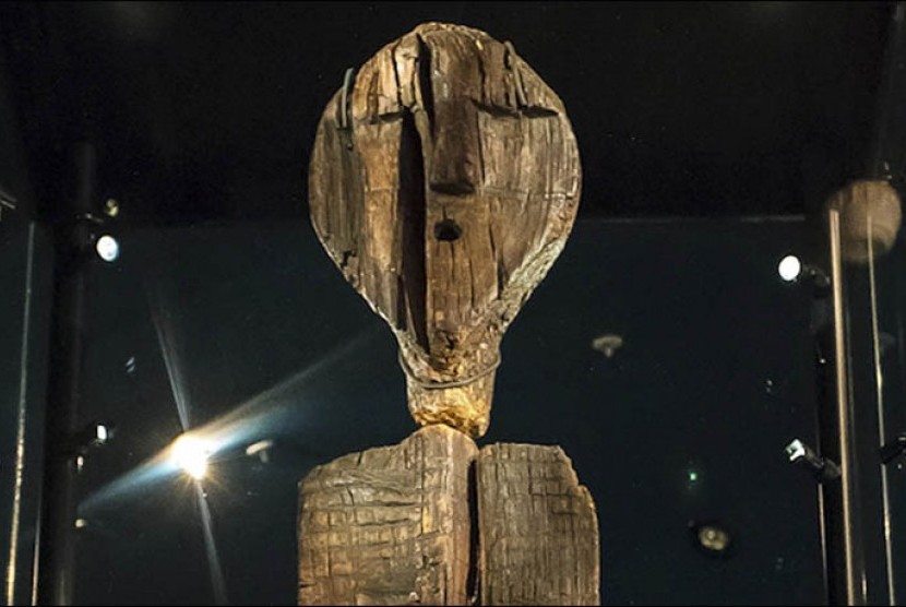 Berhala kayu yang diperkirakan berusia 11 ribu tahun.