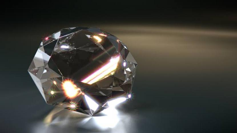 Bagi pemula, ada penilaian populer yang bisa dijadikan indikator membeli berlian.