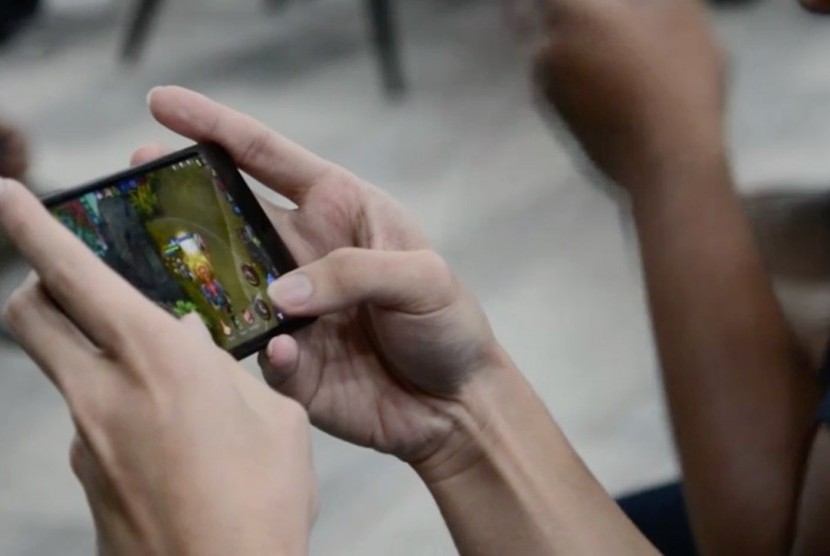 Perangkat smartphone gaming dirancang khusus untuk memberikan pengalaman bermain gim seluler terbaik. (ilustrasi)