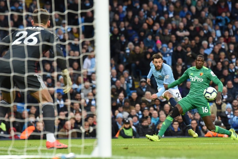 Bernardo Silva dari Manchester City pada laga kontra Watford di Stadion Etihad, Manchester, Inggria, Sabtu (9/3). 