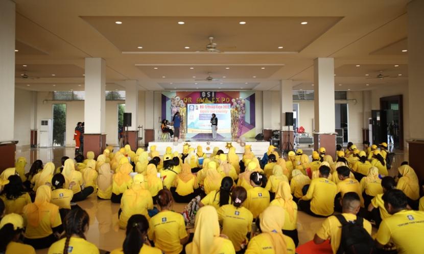 Bersiaplah untuk menjadi mahasiswa yang eksis dan berprestasi dengan mengikuti Seminar Tematik bertajuk 