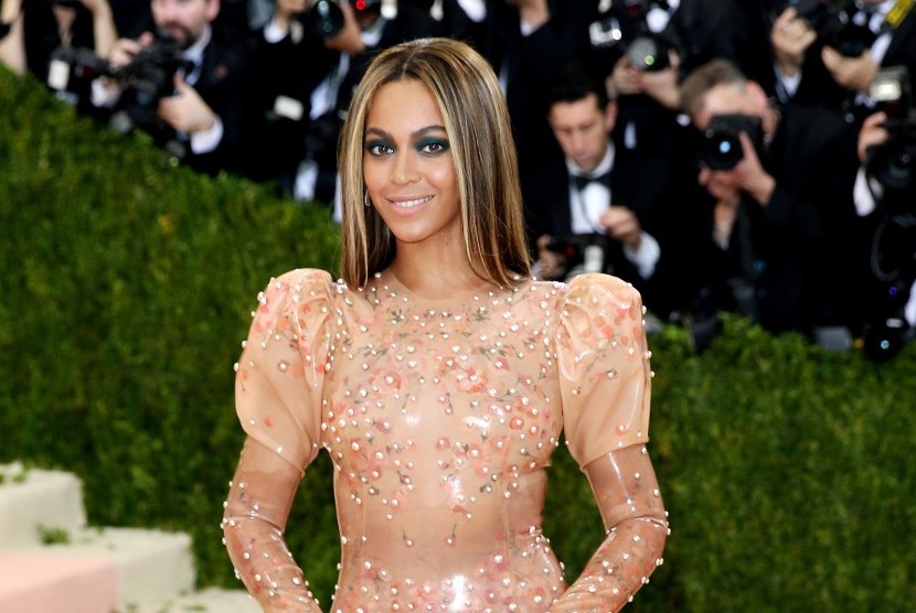 Salah satu personel Destiny's Child, Beyonce.