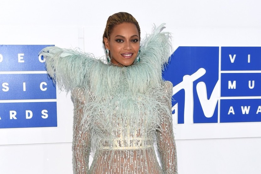 Beyonce di acara MTV Video Music Awards 2016.