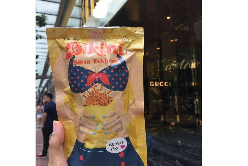 Snack Bikini Diproduksi di Rumah Mewah Republika Online