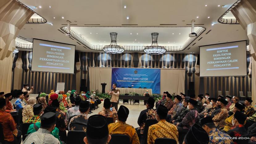 Bimtek Fasilitator Bimbingan Perkawinan (Bimwin) Calon Pengantin (Catin) Angkatan 3 di Hotel Orchardz Industri, Jakarta Pusat, Selasa (26/7/2022).