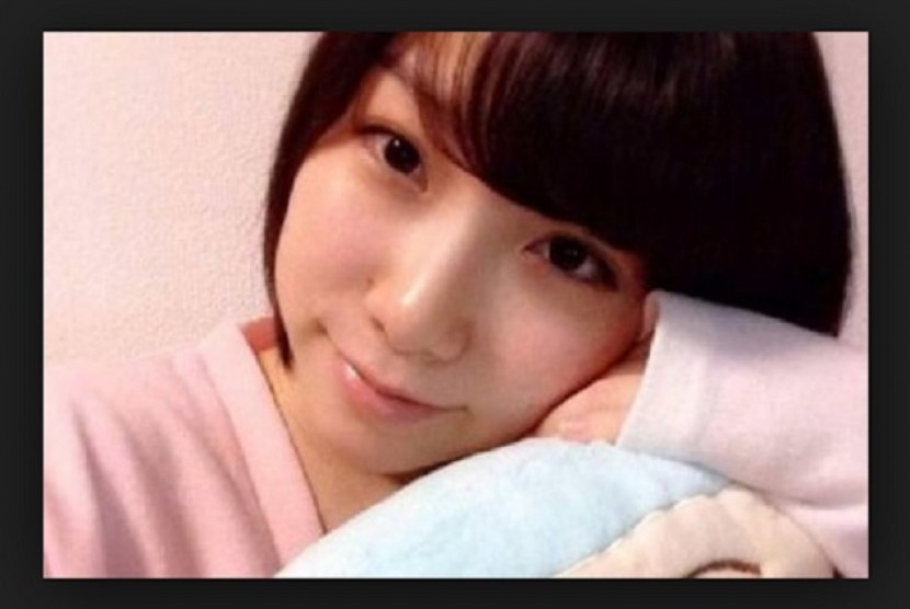 Bintang pop asal Jepang, Mayu Tomita