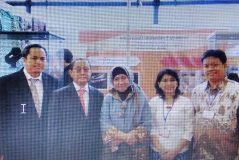 Bio Farma mengajak mitra binaan pameran di Aljazair.