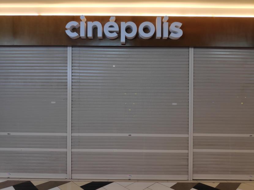 Bioskop Cinepolis di Kalibata City, Jakarta Selatan. Bioskop di DKI Jakarta belum diizinkan buka selama masa perpanjangan PSBB transisi yang berlaku sejak 13 Juli hingga 13 Agustus 2020.