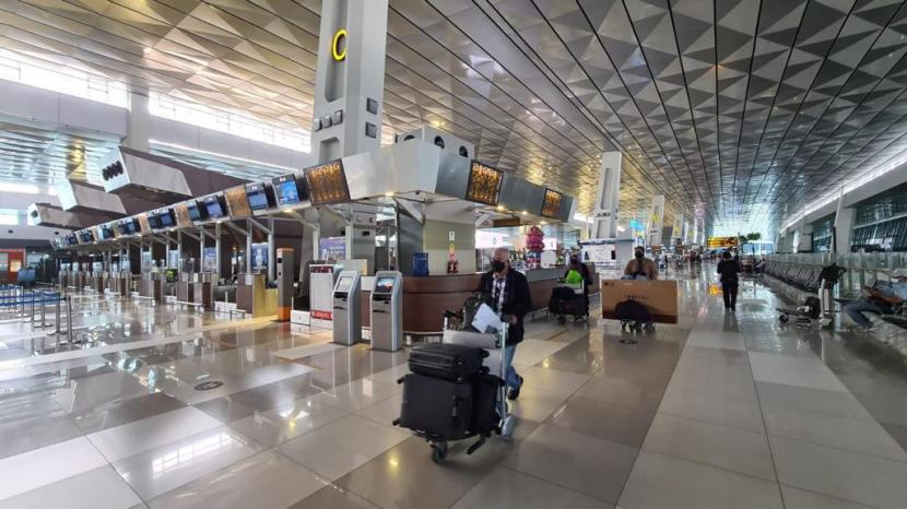 Proses konsolidasi dan integrasi bandara resmi terbentuk. Hal ini tergambar dalam pembentukan subholding airport cluster InJourney aviation services (IAS) oleh PT Aviasi Pariwisata Indonesia