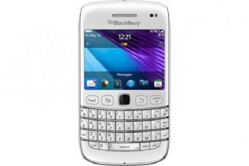 BlackBerry 9790 Bellagio Pure White