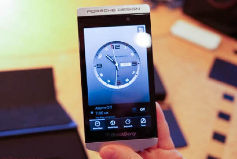 Blackberry P9982 Porsche Design